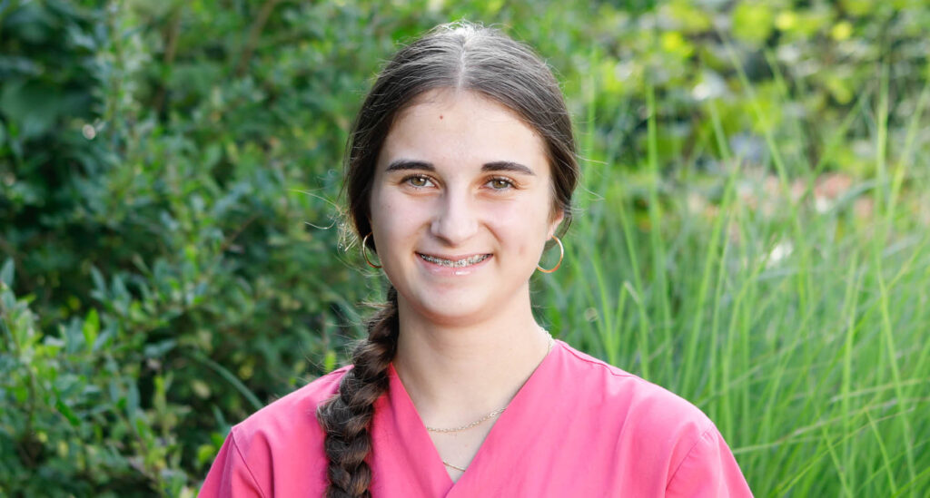 Anna Lena Zurolo Tiermedizinische Praxisassistentin in Ausbildung Tierklink MeikoVet Steig Breite Schaffhausen