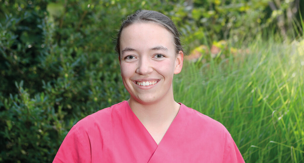 Selina Schmid Tiermedizinische Praxisassistentin in Ausbildung Tierklink MeikoVet Steig Breite Schaffhausen