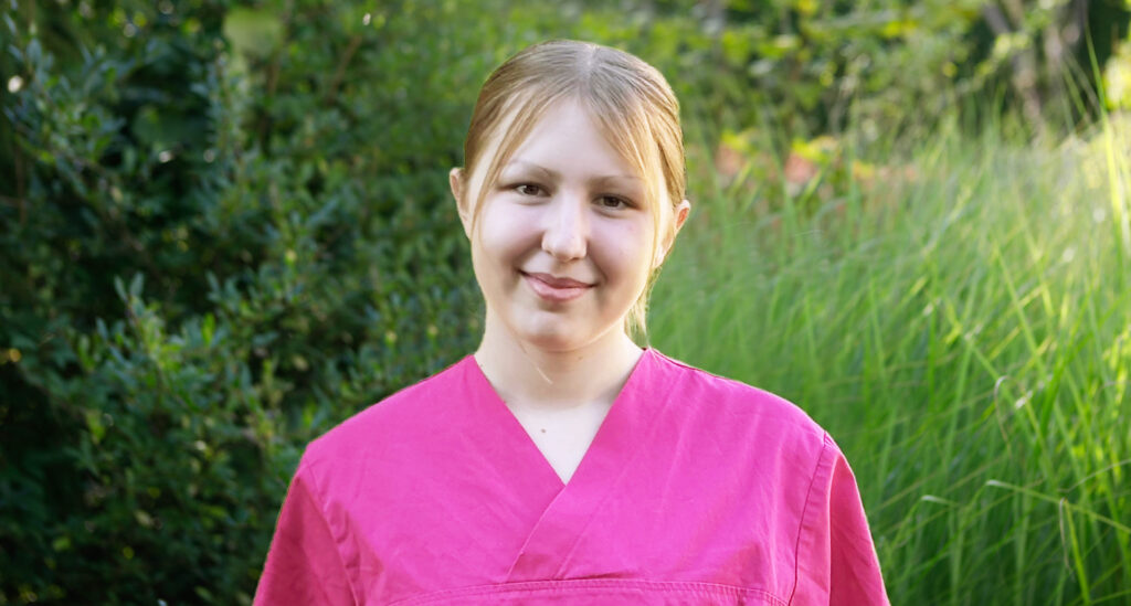 Fiona Hermann Tiermedizinische Praxisassistentin in Ausbildung Tierklink MeikoVet Steig Breite Schaffhausen
