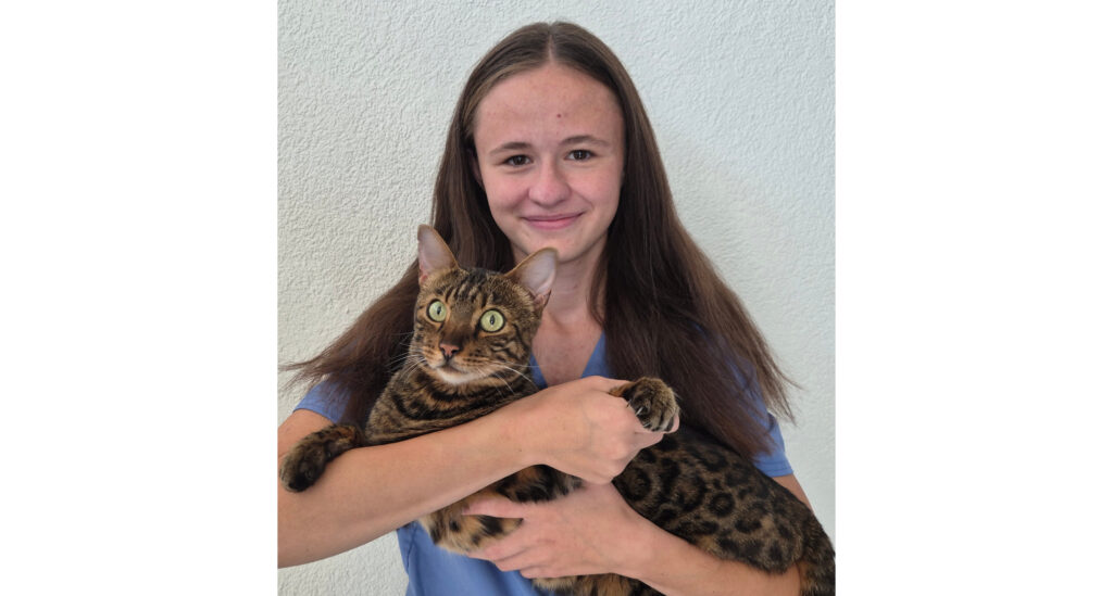 Julia Rohner Tiermedizinische Praxisassistentin in Ausbildung Meikovet Kleintierpraxis Hinwil